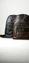 Cargar imagen en el visor de la galería, MOCHILA #COWHIDE.