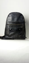 Cargar imagen en el visor de la galería, MOCHILA #COWHIDE.