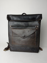 Cargar imagen en el visor de la galería, Mochila #CHLOE