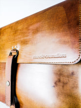 Cargar imagen en el visor de la galería, Porta-documentos Unisex Rousseau.