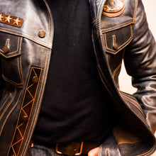 Cargar imagen en el visor de la galería, Chaqueta #TRUCKER.