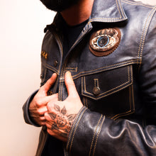 Cargar imagen en el visor de la galería, Chaqueta #TRUCKER.