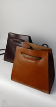 Cargar imagen en el visor de la galería, #Alice.
